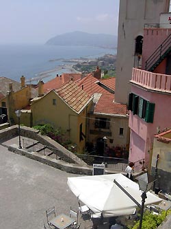 Cervo, Diano Marina