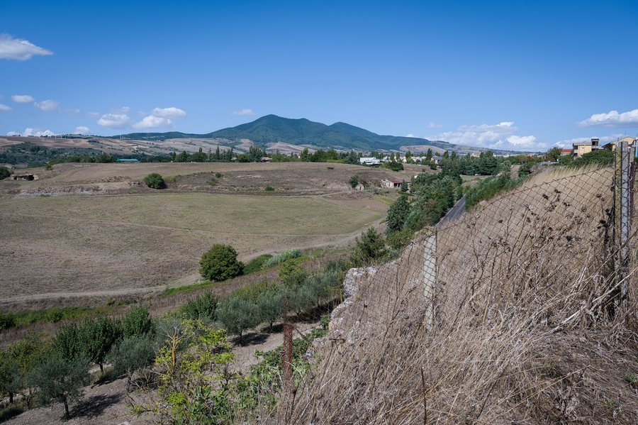 File:Atella Monte Vulture.jpg