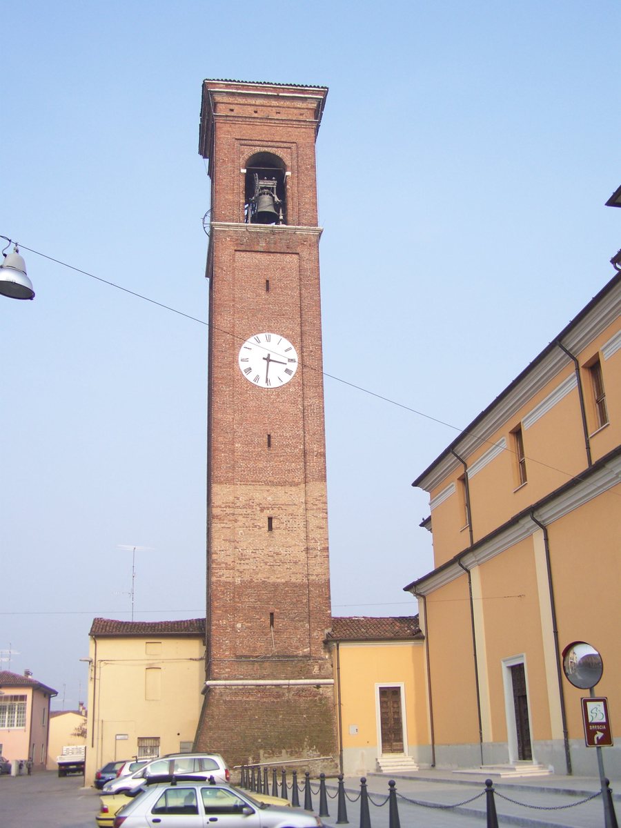 File:Parrocchia Santi Pietro e Paolo di Offlaga Campanile 2008.jpg