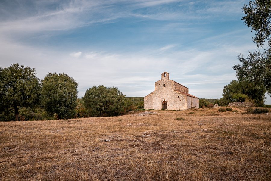 File:San Nicandro Garganico - Chiesa di Santa Maria di Monte d'Elio.jpg