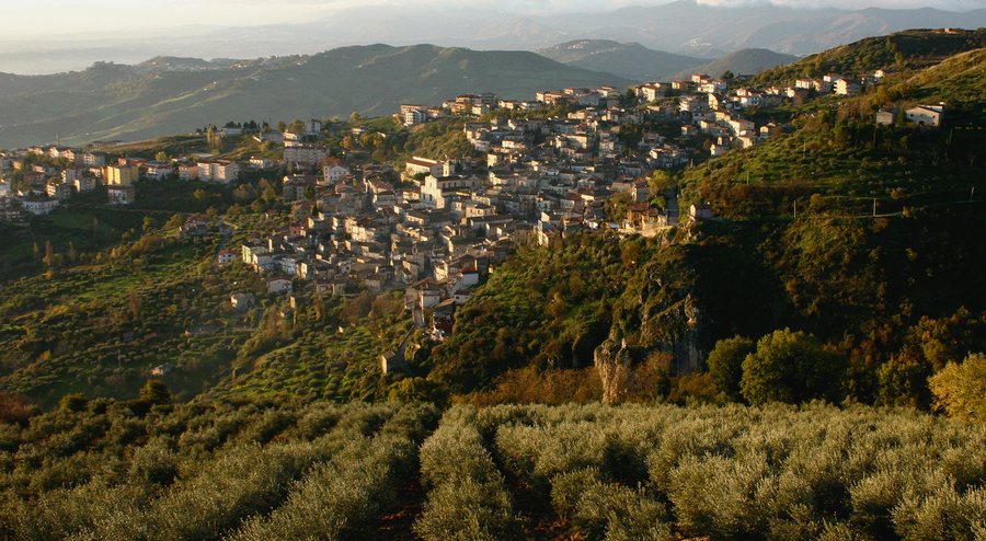 File:Lungro.jpg
