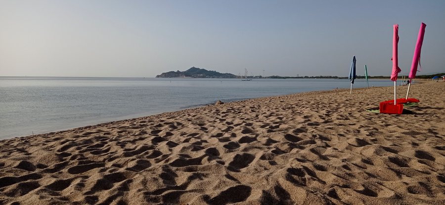 File:Lido delle Rose, Lotzorai, Sardinia, Italy.jpg