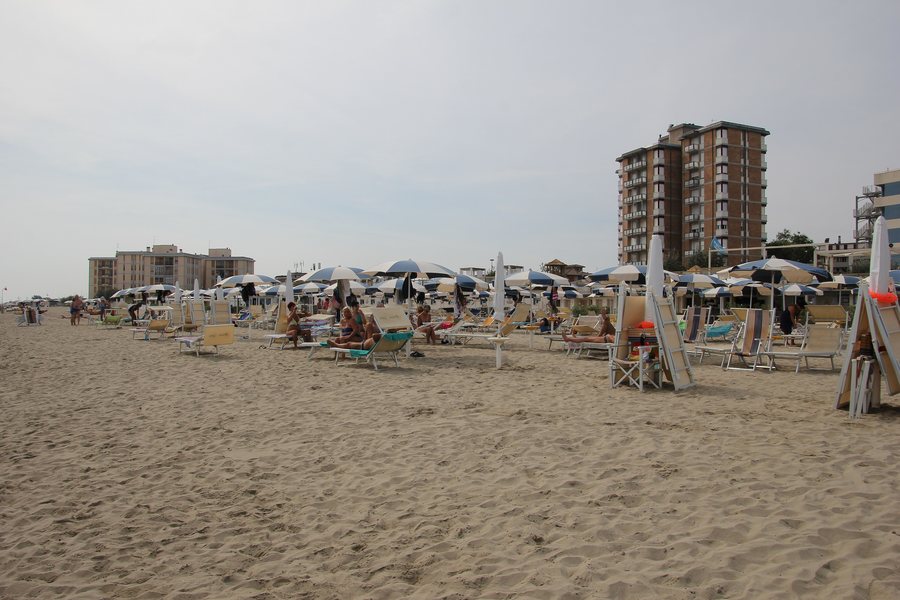File:Ravenna, Lido Adriano (02).jpg