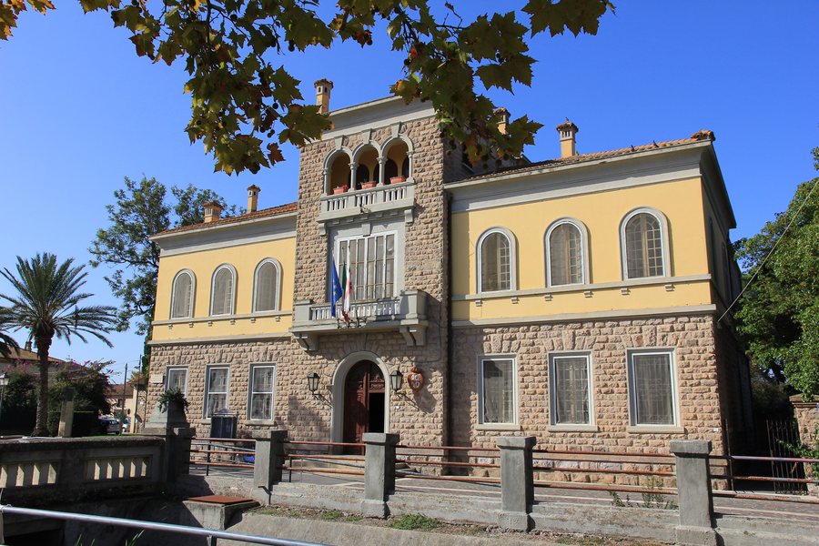 File:Arborea - Municipio (01).JPG