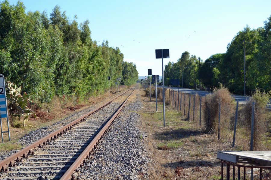File:Raccordo Sanluri Stato-Villacidro.jpg
