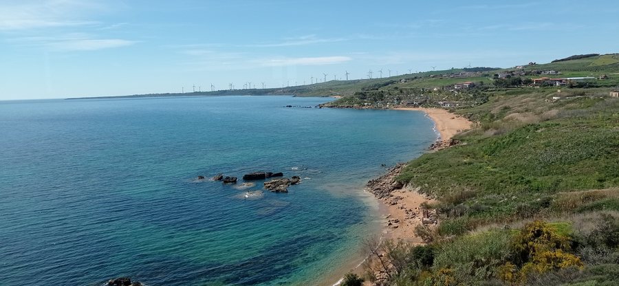 File:Scogliera di Scifo.jpg