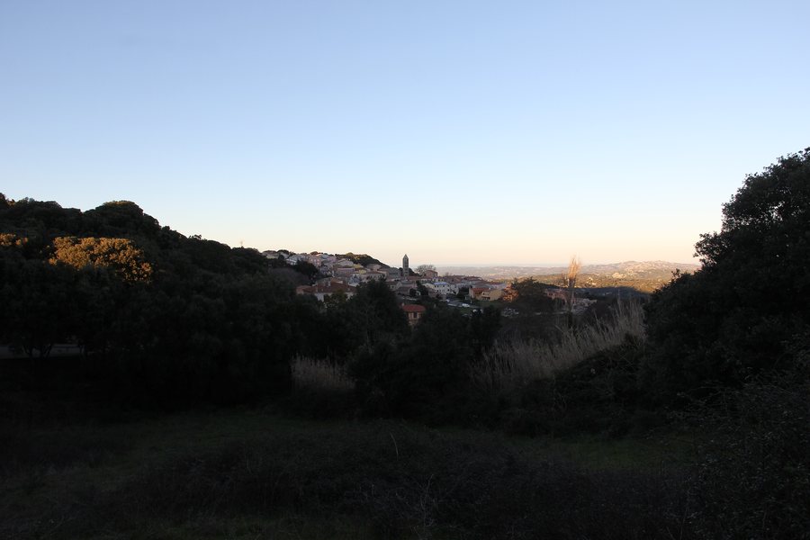 File:Aglientu, panorama (01).jpg