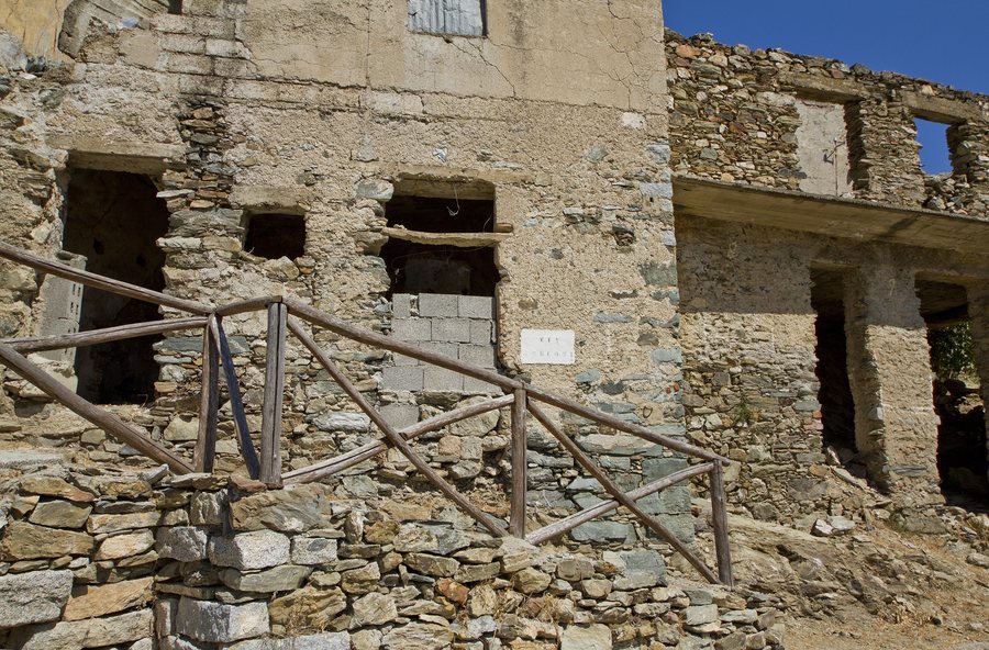 File:Via Marconi, Gairo vecchio, Ogliastra, Sardinia, Italy - panoramio.jpg