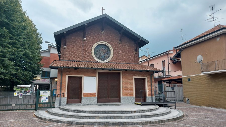 File:Garbagnate Milanese - Chiesa di San Giuseppe Artigiano - 2023-09-19 22-43-07 001.jpg