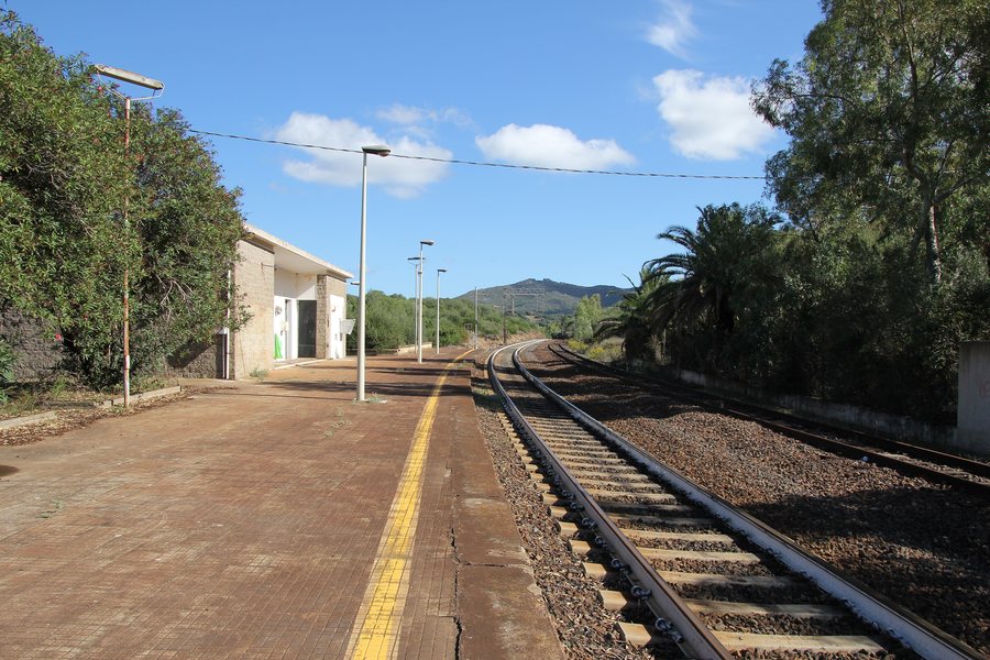File:Olbia, stazione di Rudalza (01).jpg