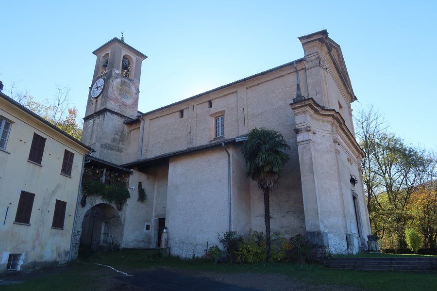 File:Dumenza Chiesa dei Santi Nazaro e Celso 01.jpg