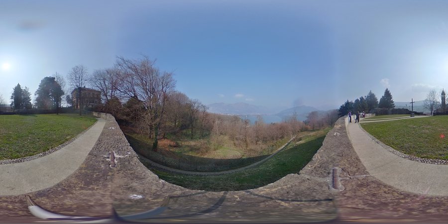 File:Piazza Alta (Oggiono), photosphere at viwpoint.jpg