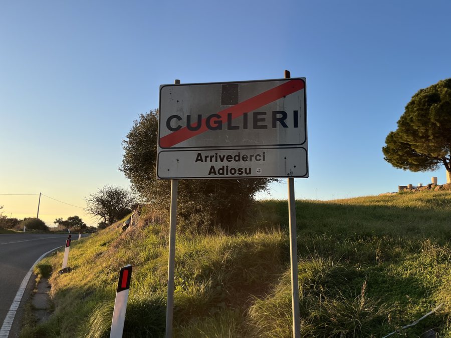 File:Cartello fine centro abitato di Cuglieri 1.jpg