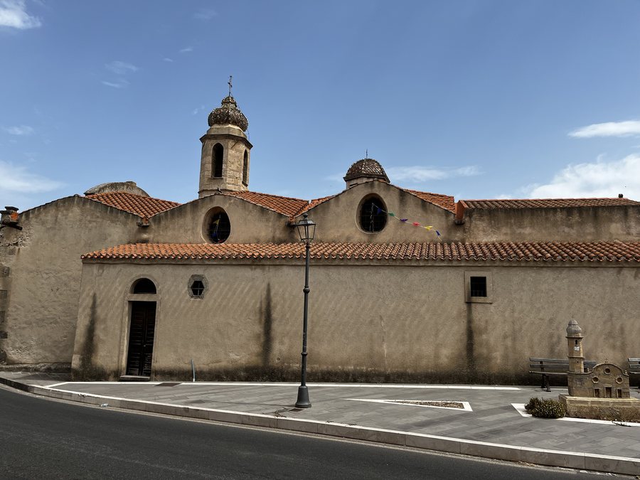 File:Chiesa di San Martino (Riola Sardo) 1.jpg