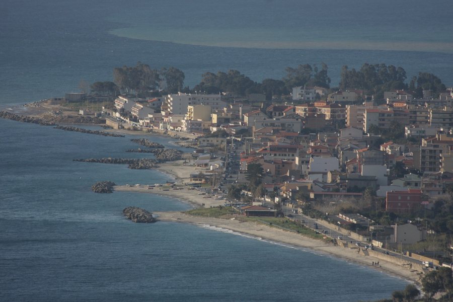 File:Reggio Calabria-Gallico Marina,.jpg