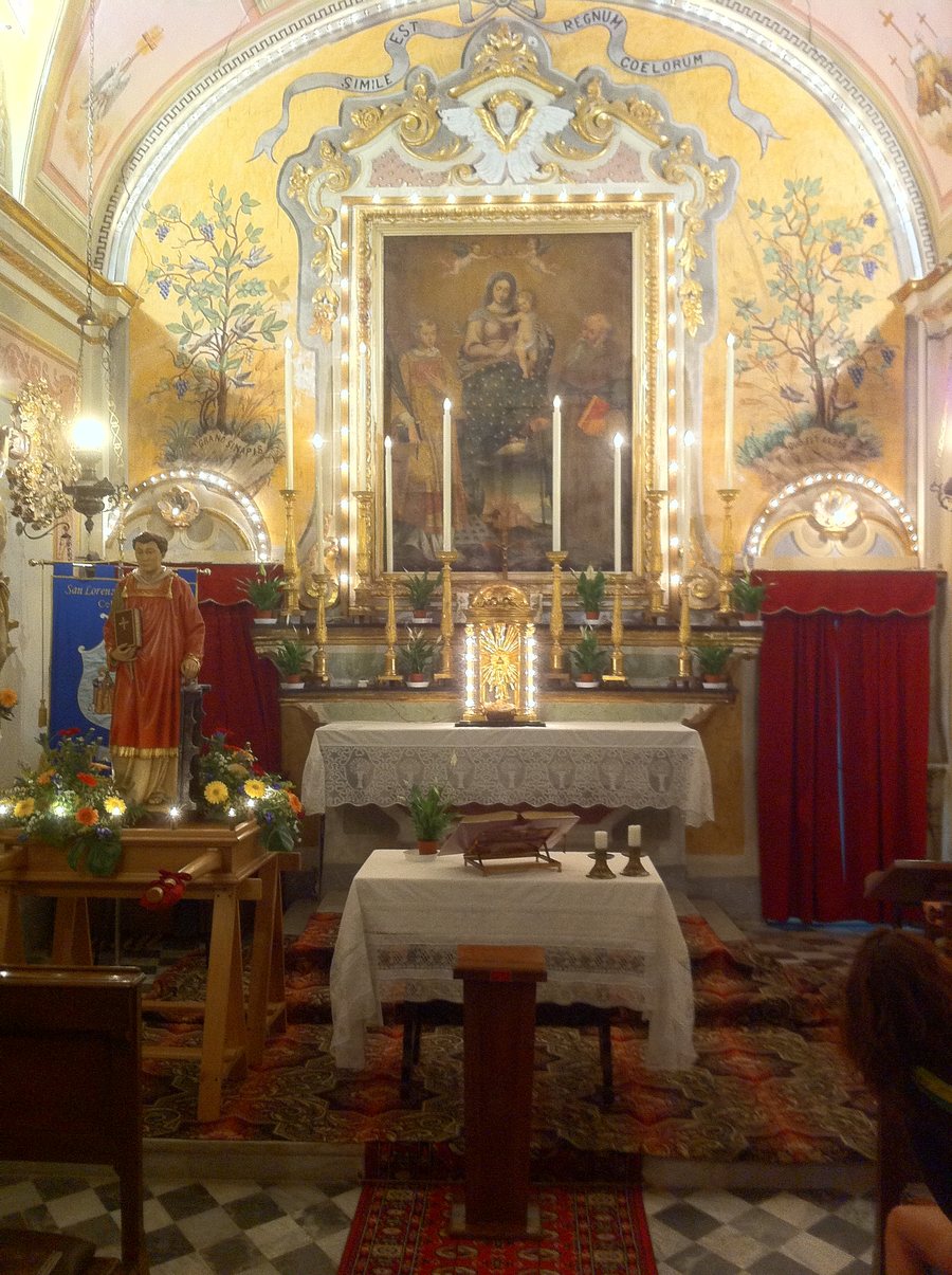 File:Ferrari (Celle Ligure)-cappella san lorenzo-interno altare.jpg