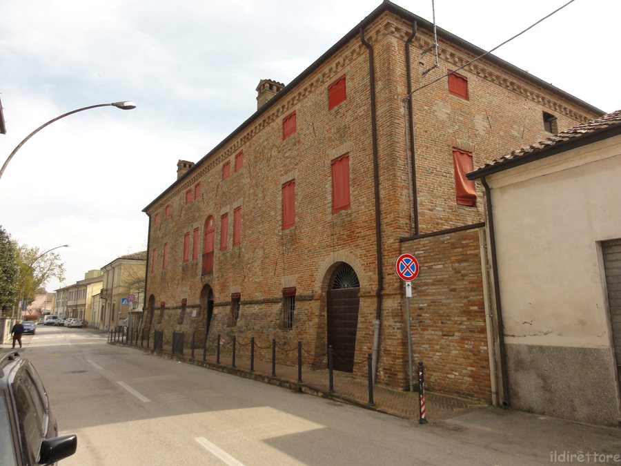 File:Ravenna - frazione Sant’Alberto - il Palazzone.jpg