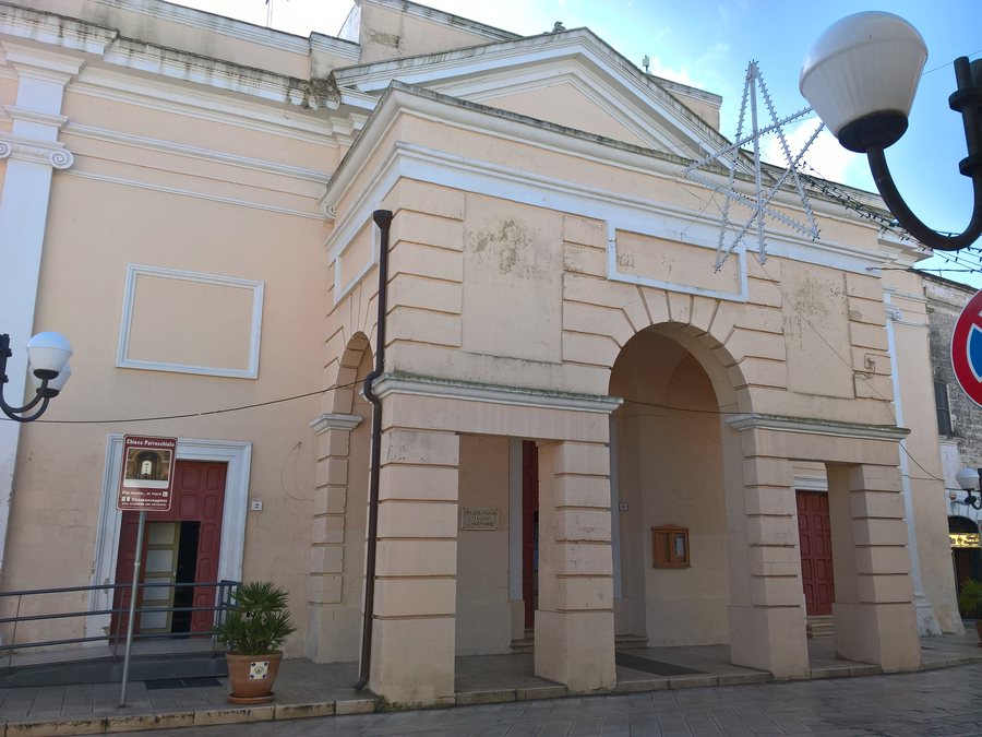 File:Chiesa San Giovanni Battista (Monteiasi)01.jpg